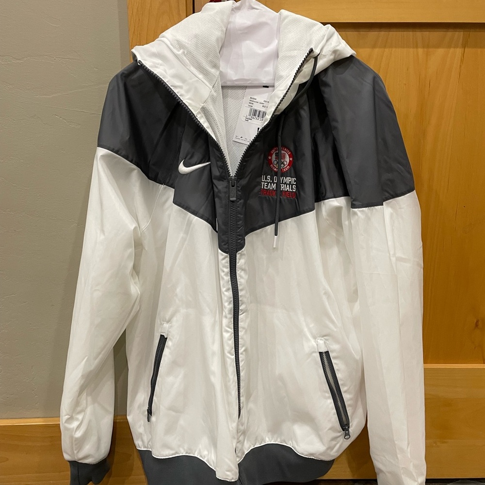 Nike White and Gray Windbreaker Jacket